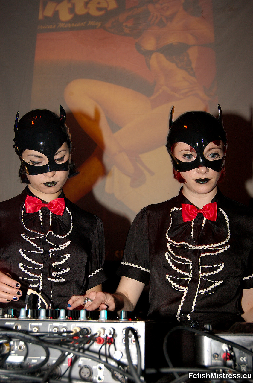 Torture Garden, Fetish party