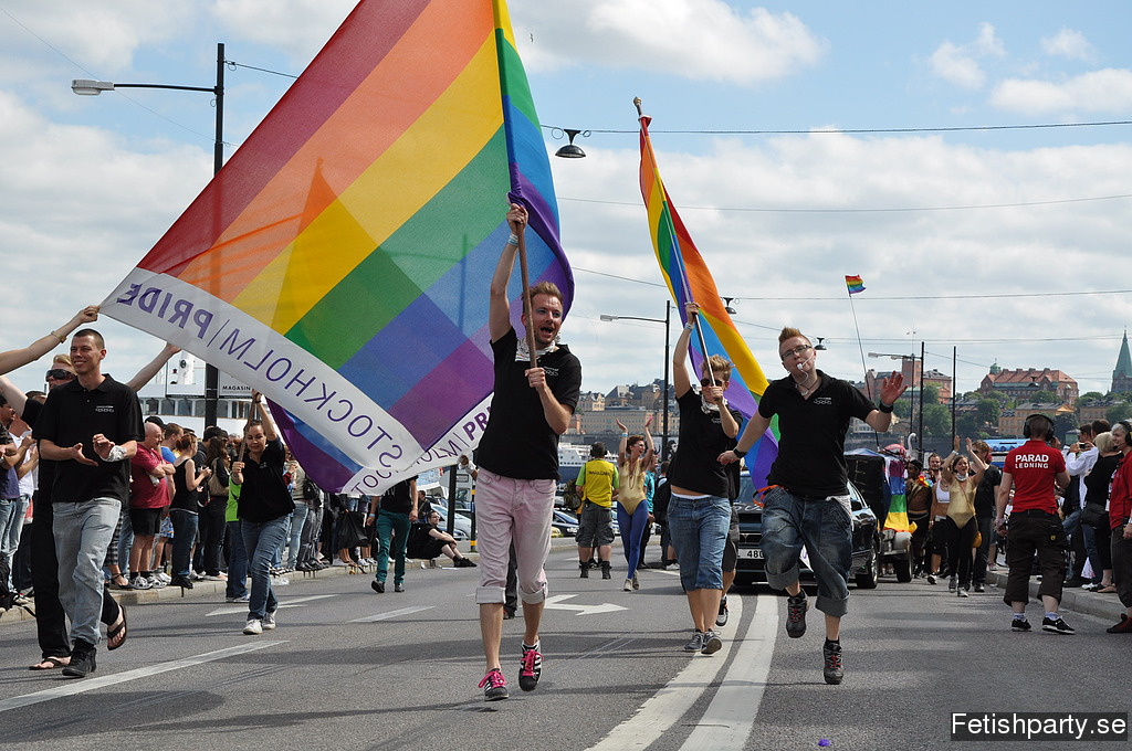 pride paraden stockholm 2010