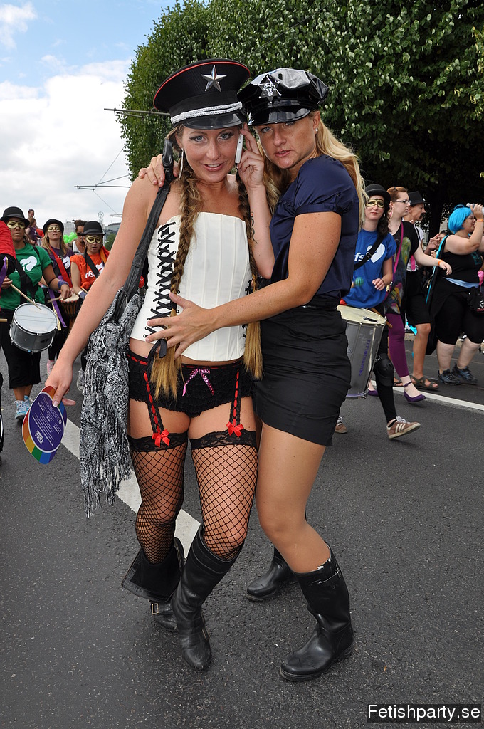 pride paraden stockholm 2010